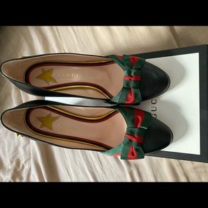Nearly Brand New Cute Gucci Bow Tie High Heels